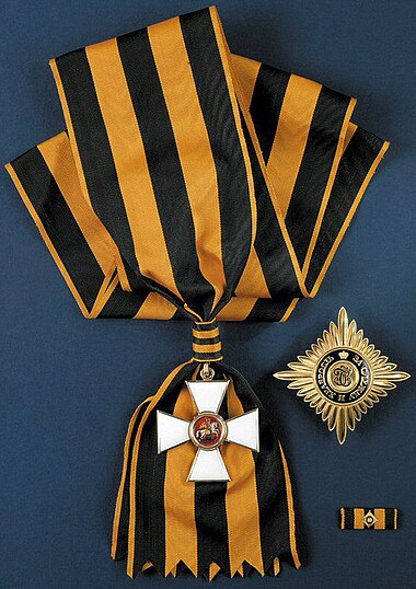 Order_of_St._George,_1st_class_with_star_and_sash_RF_2.jpg