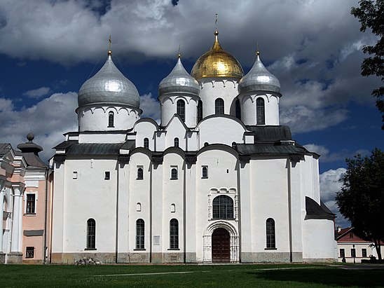 Saint_Sophia_Cathedral_in_Novgorod_pic1.JPG